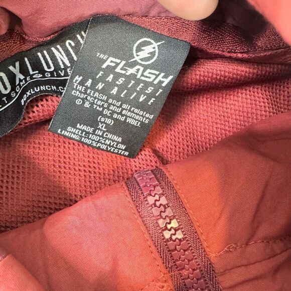Boxlunch The Flash Jacket Mens XL Red DC Comics Windbreaker Lightweight - Picture 3 of 8